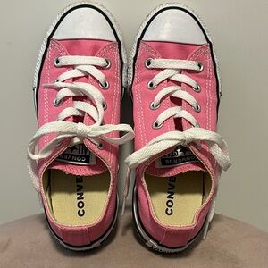 Bubblegum Pink Chuck Taylor All Star Converse Canvas in size 13.5!